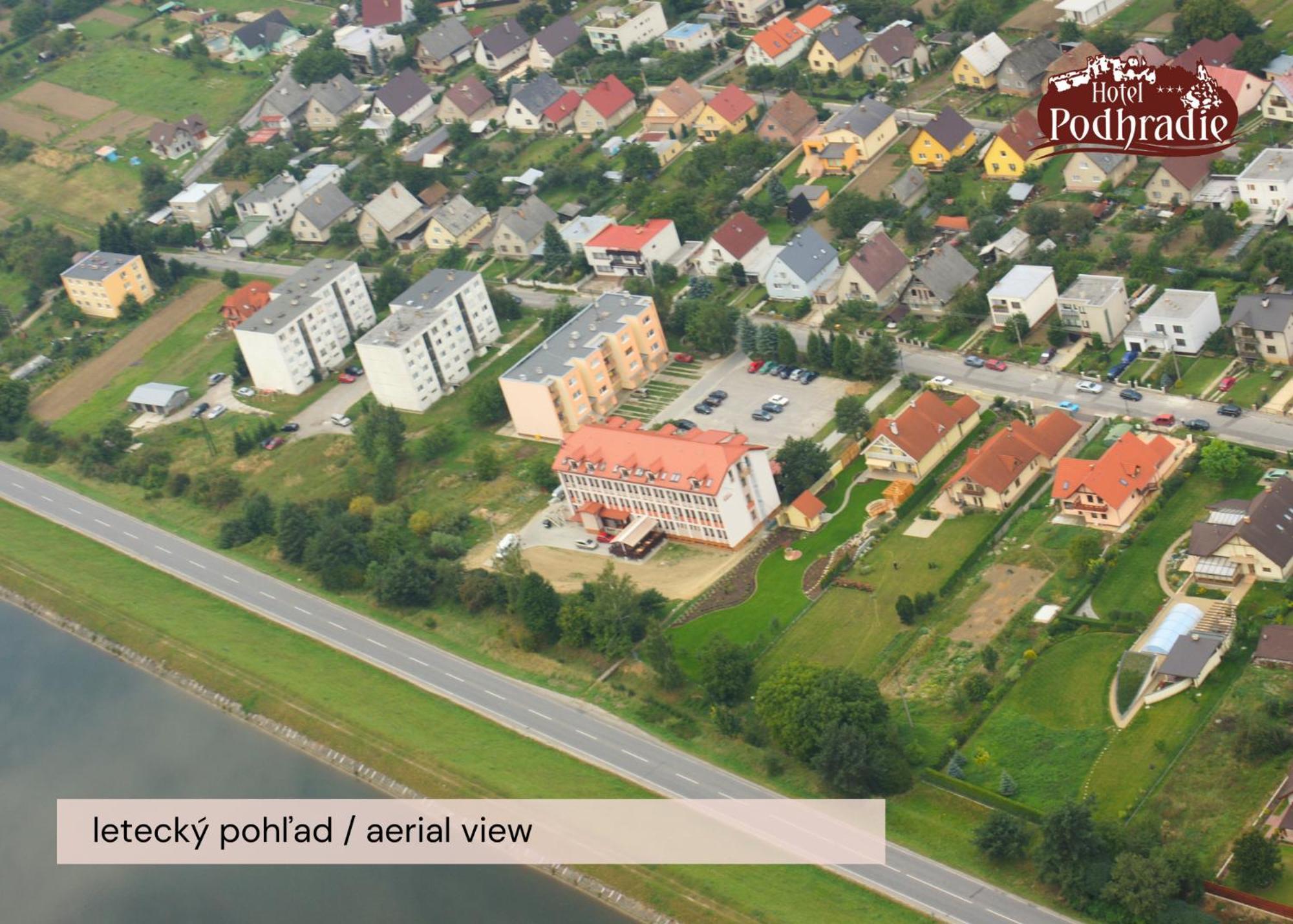فندق بودهرادي Považská Bystrica المظهر الخارجي الصورة