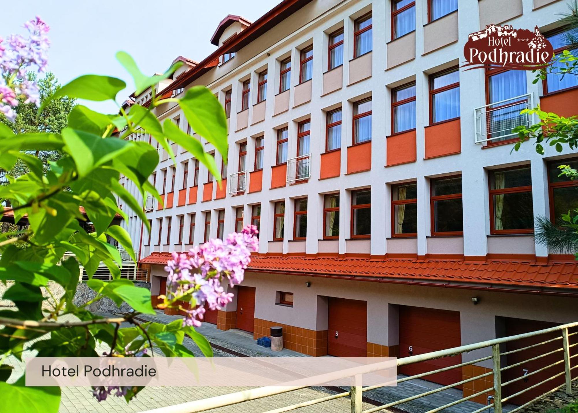 فندق بودهرادي Považská Bystrica المظهر الخارجي الصورة